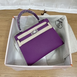 Hermes Handbags 232